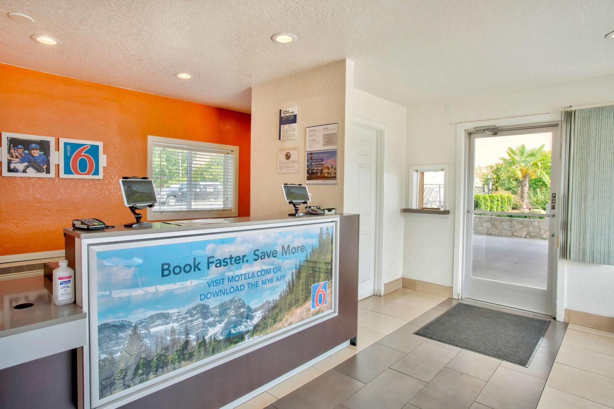 Motel 6-Salem, Or - Expo Center エクステリア 写真